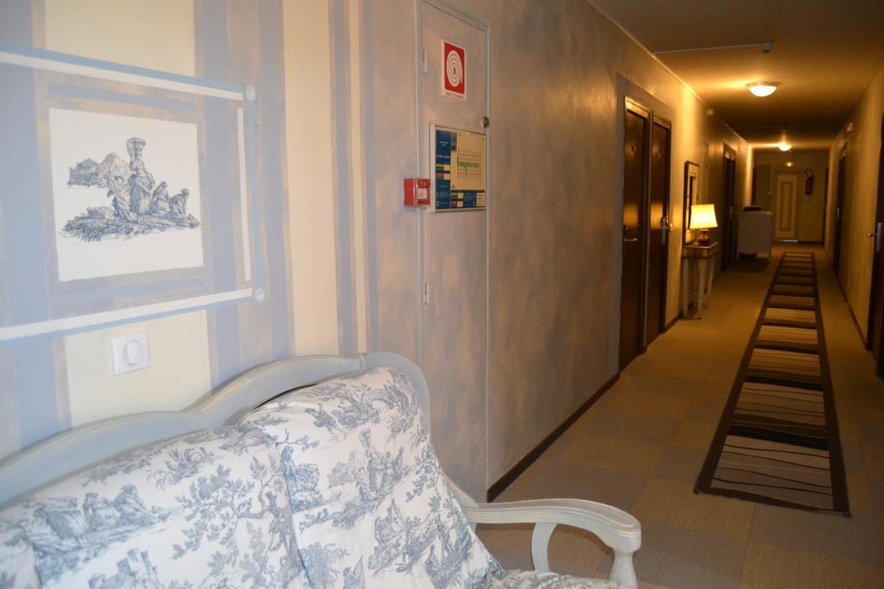 Hotel Cyrnea カルヴィ エクステリア 写真